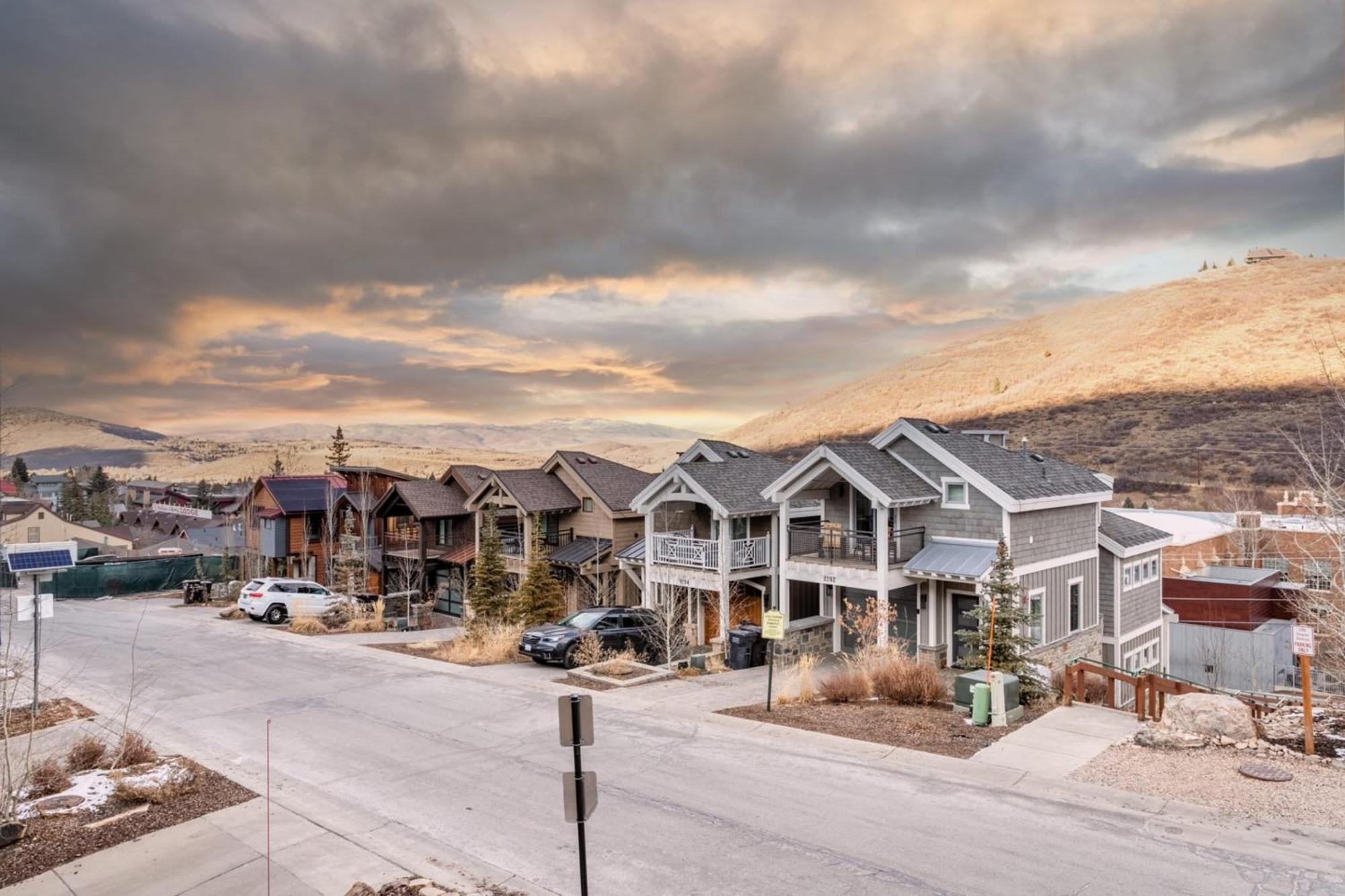 Chartreuse By Avantstay Modern Mountain Cabin In Heart Of Park City Exterior photo
